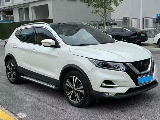 Nissan Qashqai - фото 2