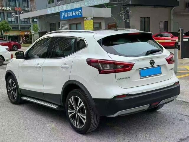 Nissan Qashqai - фото 3