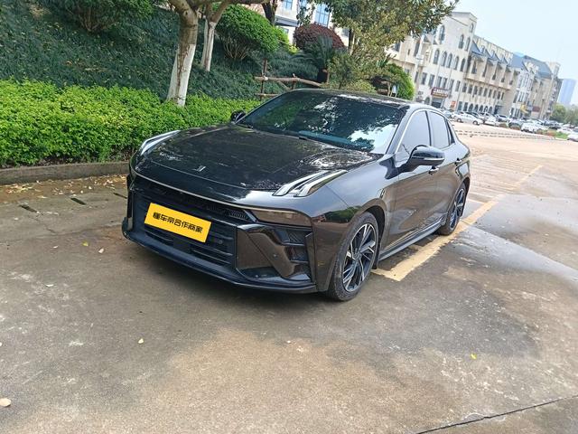 Lynk & Co 03 - фото 0