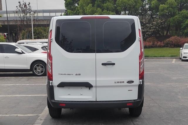 Ford Transit - фото 3