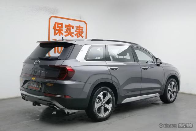 Hyundai Santa Fe - фото 1