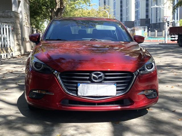 Mazda 3 Axela - фото 1