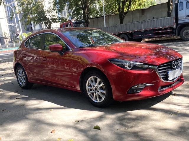 Mazda 3 Axela - фото 2