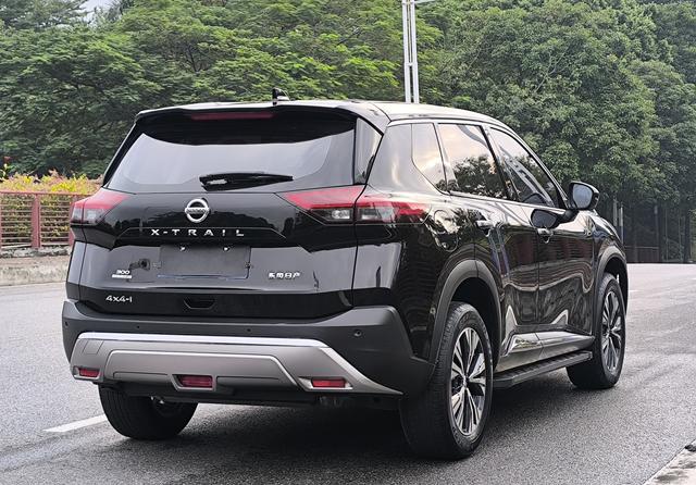 Nissan X-Trail - фото 4
