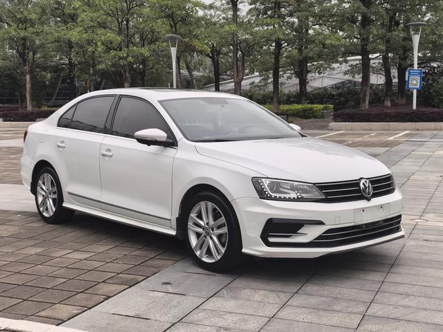 Volkswagen Sagitar - фото 2