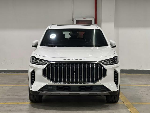 Jetour X70 PLUS - фото 1