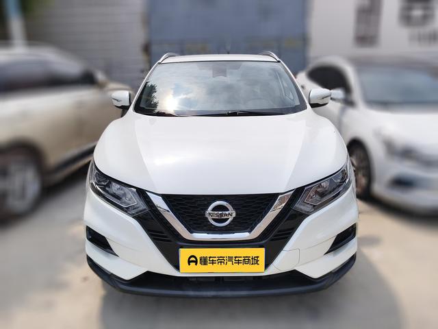 Nissan Qashqai - фото 1