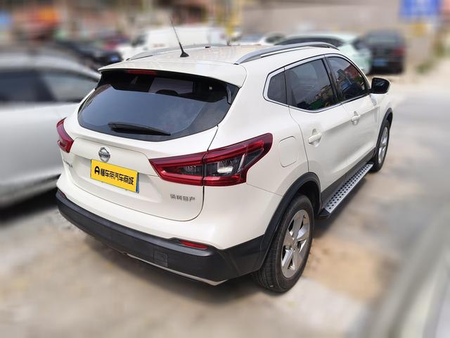 Nissan Qashqai - фото 3