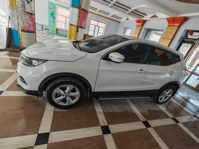 Nissan Qashqai - фото 3