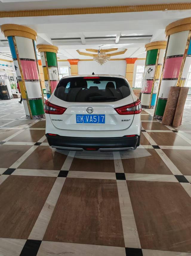 Nissan Qashqai - фото 4