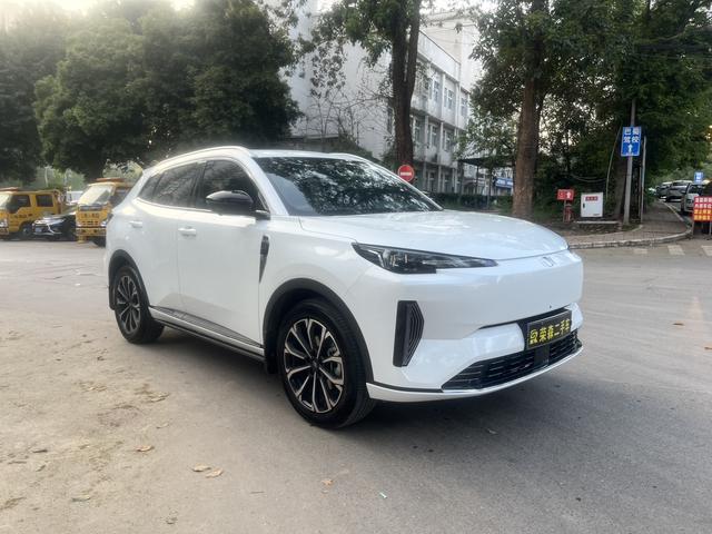 Changan Qiyuan Q05 Classic - фото 2