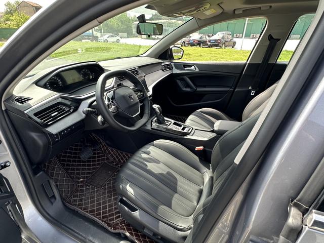Peugeot 408 - фото 3
