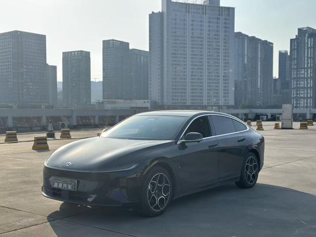 Changan Qiyuan A07 - фото 0