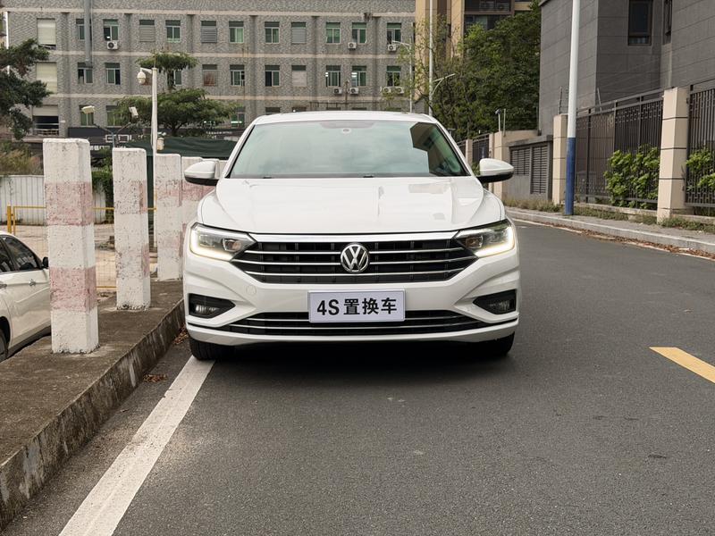 Volkswagen Sagitar - фото 1