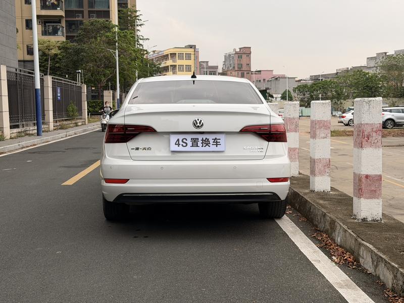 Volkswagen Sagitar - фото 4