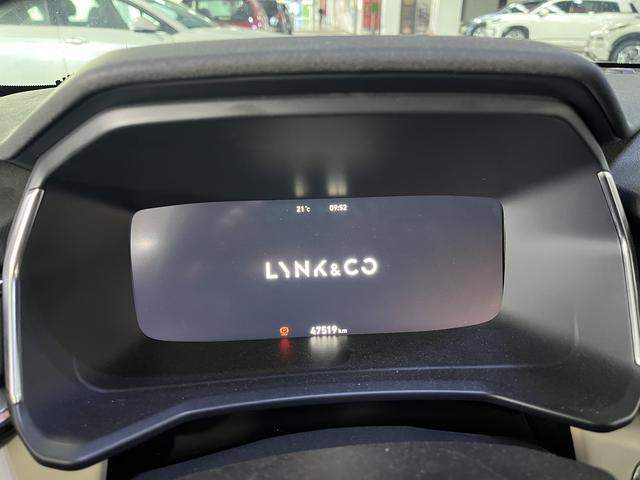 Lynk & Co 06 - фото 1