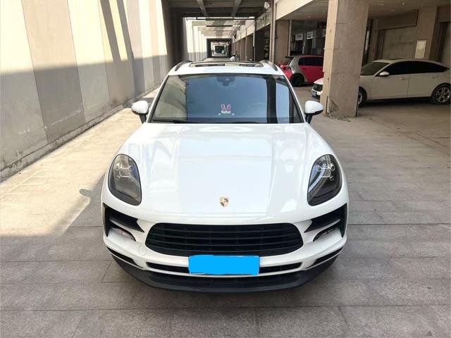 Porsche Macan - фото 1