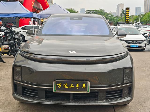 Li Auto L7 - фото 1