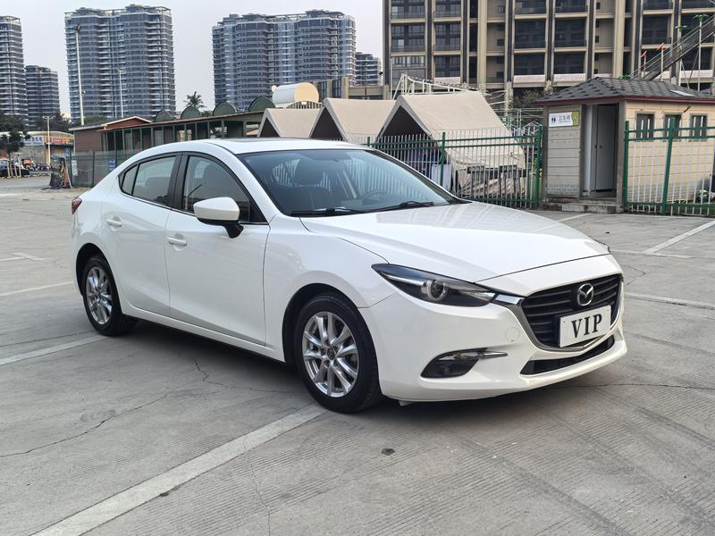 Mazda Mazda3 - фото 2