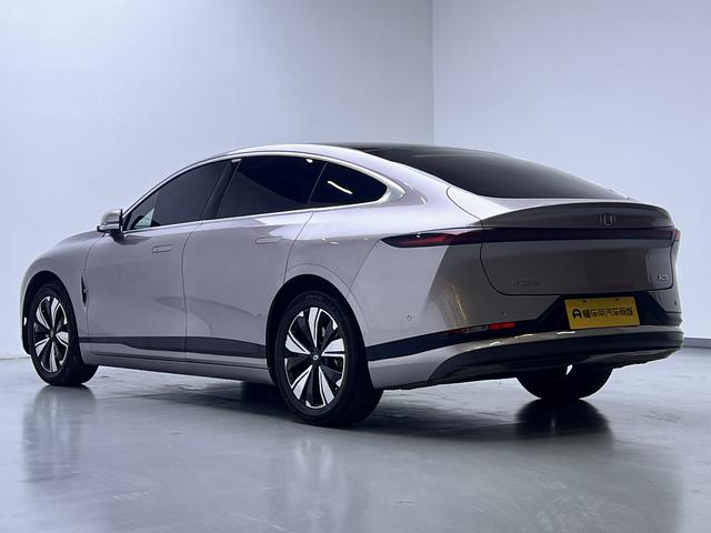 Changan Qiyuan A07 - фото 4