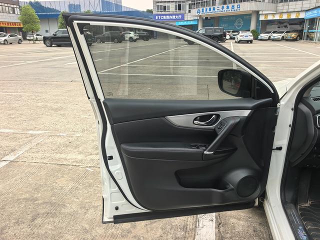 Nissan Qashqai - фото 3