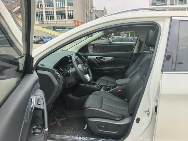 Nissan Qashqai - фото 4