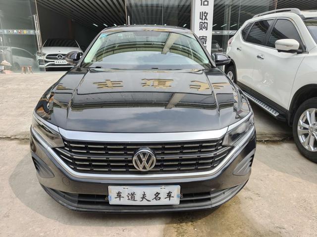 Volkswagen Passat - фото 2