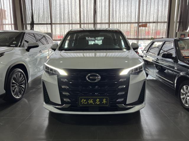GAC Trumpchi Trumpchi M6 - фото 1