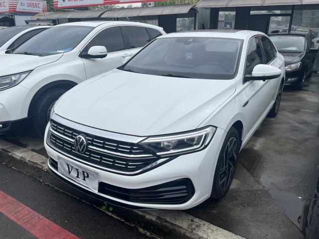 Volkswagen Sagitar - фото 0