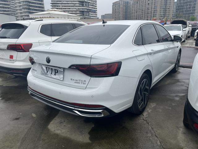 Volkswagen Sagitar - фото 4