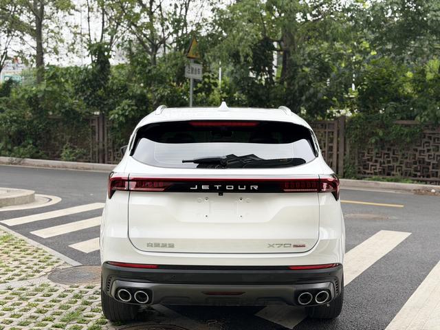 Jetour X70 PLUS - фото 4