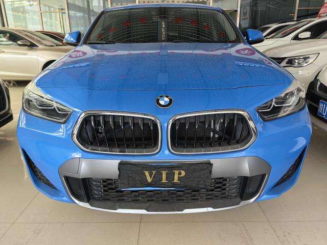 BMW X2 - фото 1