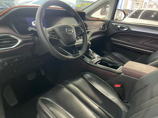 GAC Trumpchi Trumpchi M6 - фото 2