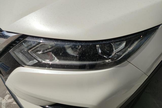 Nissan Qashqai - фото 1