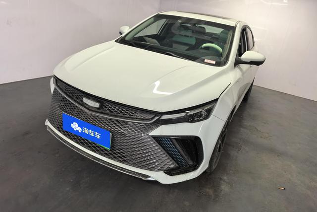 Geely Emgrand L Hi-P - фото 0