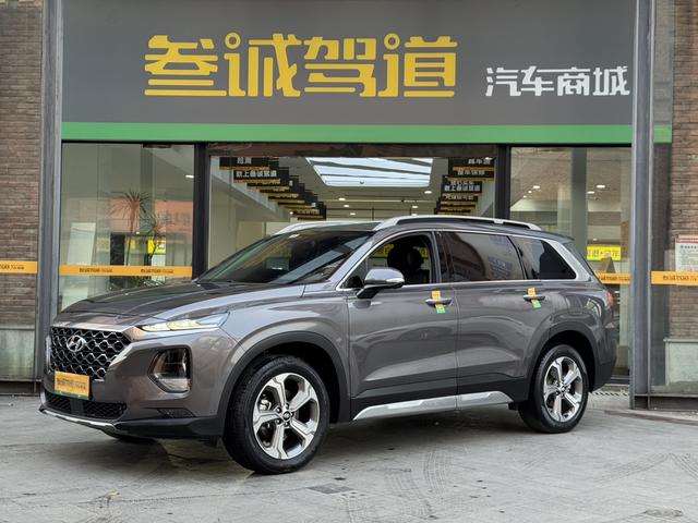Hyundai Santa Fe - фото 0
