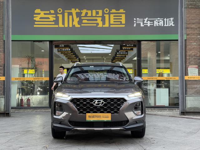 Hyundai Santa Fe - фото 1