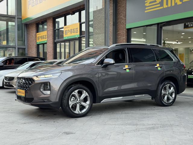 Hyundai Santa Fe - фото 2
