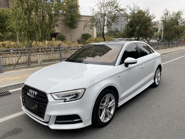 Audi A3 - фото 0