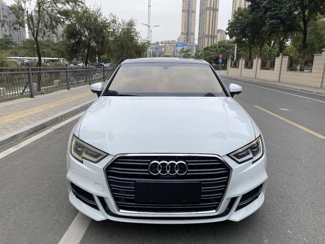 Audi A3 - фото 1