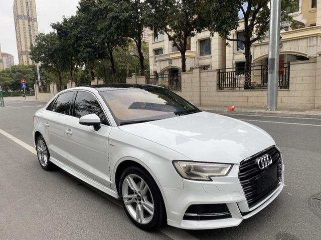 Audi A3 - фото 2