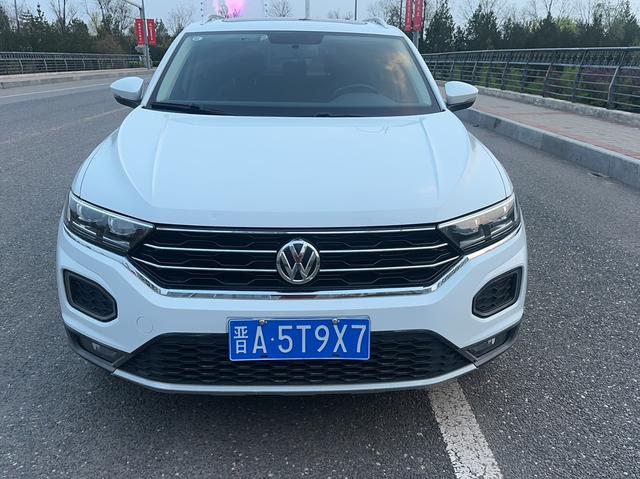 Volkswagen T-Roc - фото 3