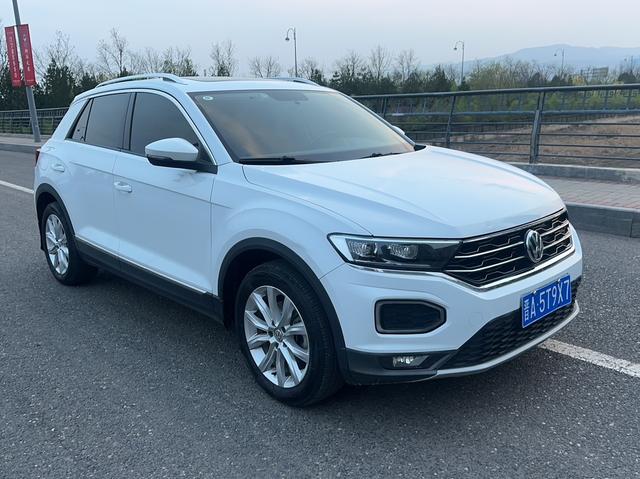 Volkswagen T-Roc - фото 4