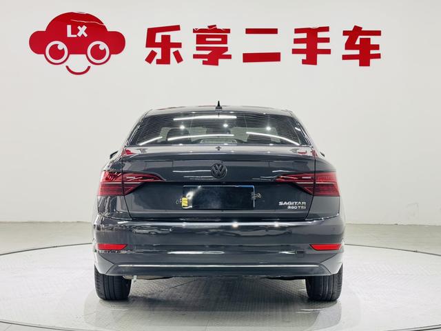 Volkswagen Sagitar - фото 3
