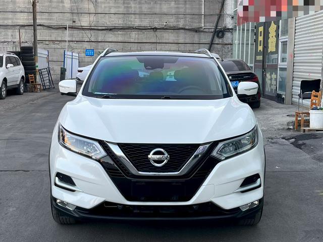 Nissan Qashqai - фото 2