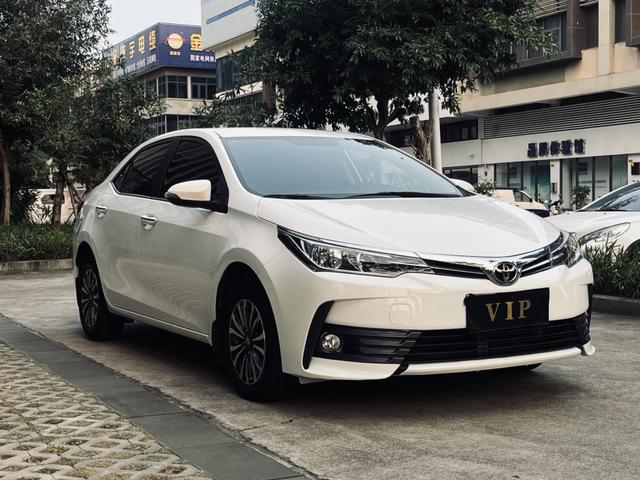 Toyota Corolla - фото 2