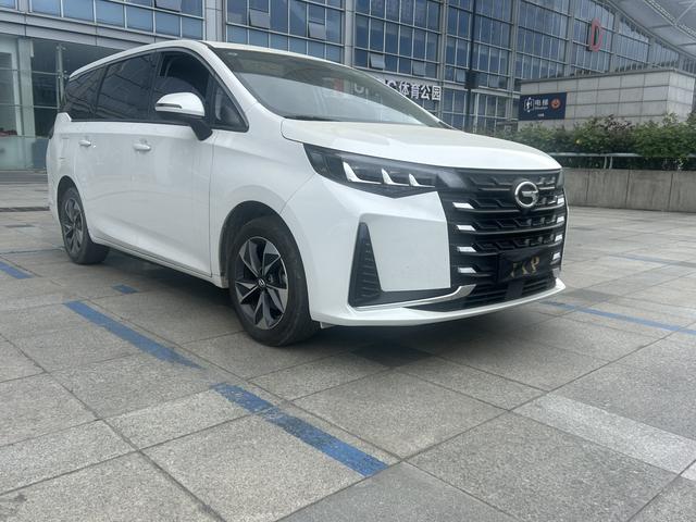 GAC Trumpchi Trumpchi M6 - фото 1