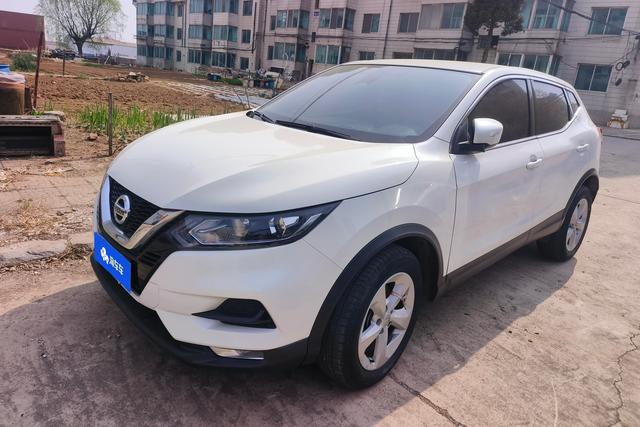 Nissan Qashqai - фото 0