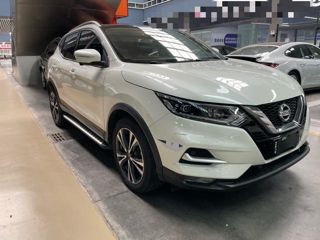 Nissan Qashqai - фото 2