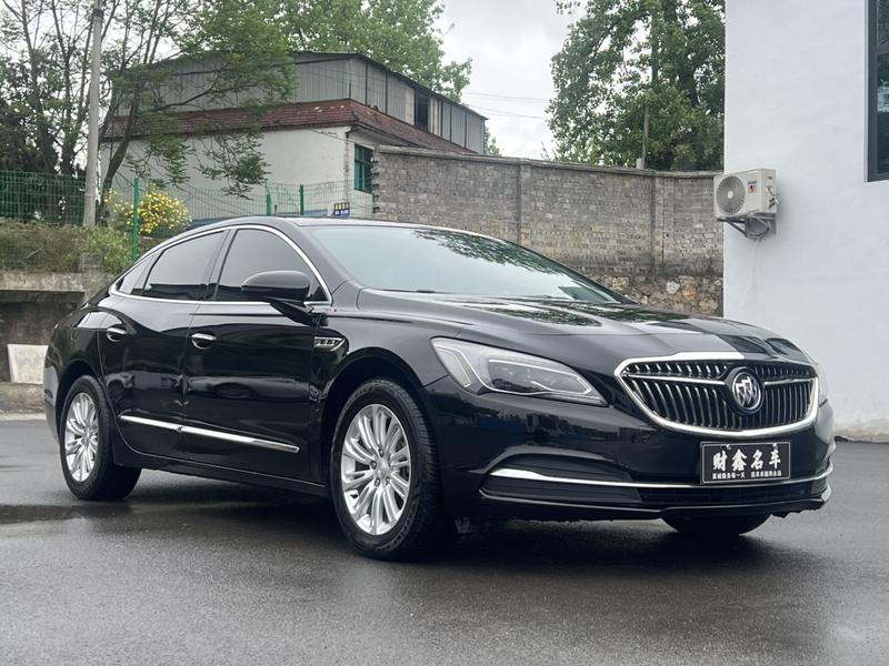 Buick LaCrosse - фото 2